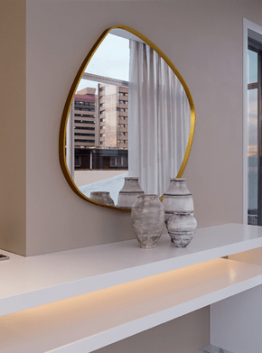 Espelho Decorativo Orgânico Qatar com Moldura 900x920mm