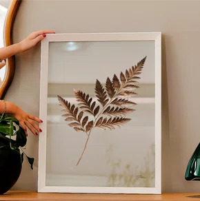 Quadro Folha com Moldura A02 Por Estúdio Flora