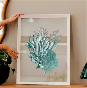 Quadro Sopro do Oceano com Moldura A02 Por Estúdio Flora