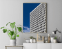 Quadro Fachada Contemporânea em Dia de Céu Azul Por Ivan Araújo
