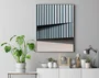 Quadro Luz, Sombra e Geometria em Fachada Contemporânea Por Ivan Araújo